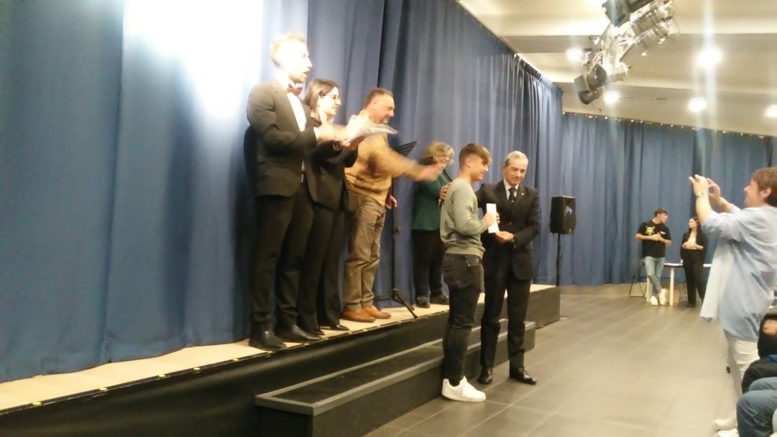 Immagine WhatsApp 2023-05-27 ore 07.15.13dfre