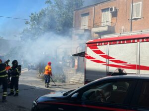 momenti di panico per il fuoco