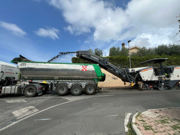 lavori di rifacimento del manto stradale a Cerveteri
