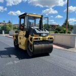 la sindaca in un sopralluogo nel piano asfalti