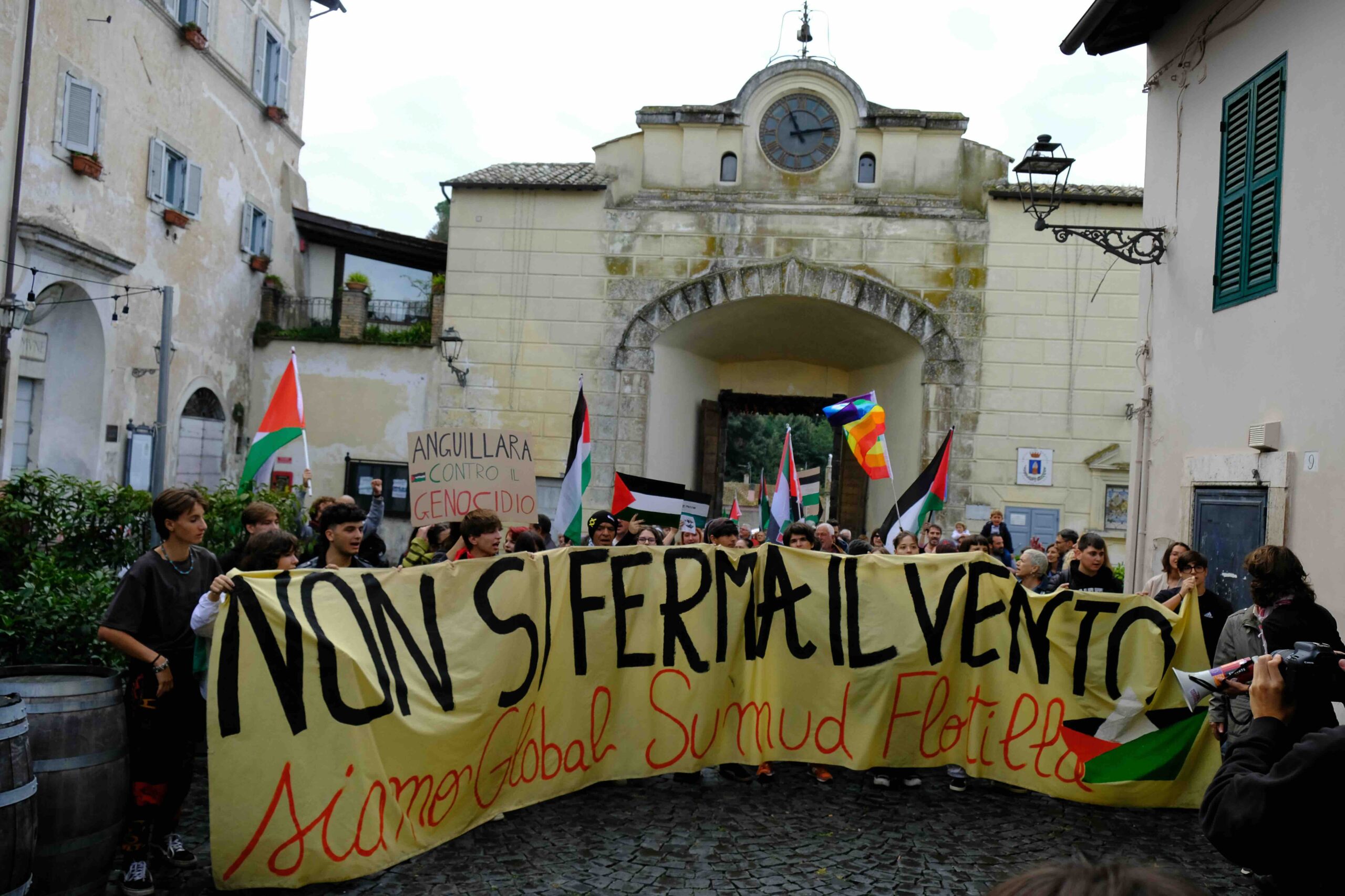 Grande adesione alla manifestazione di Anguillara