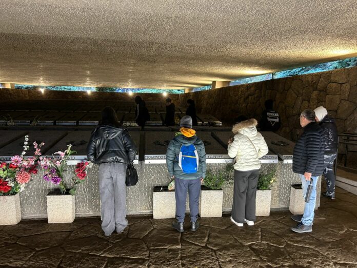 gli studenti dell'alberghiero alla Fosse Ardeatine