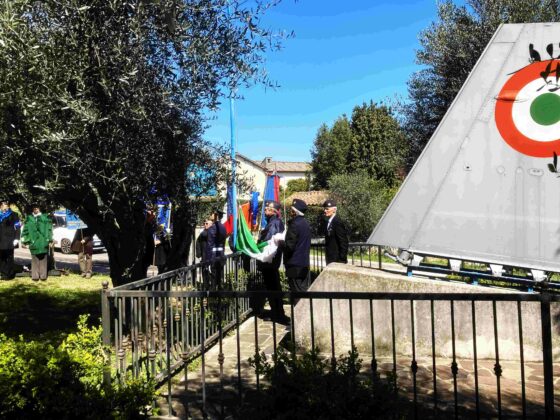 Festa dell&rsquo;Aeronautica Militare - alzabandiera