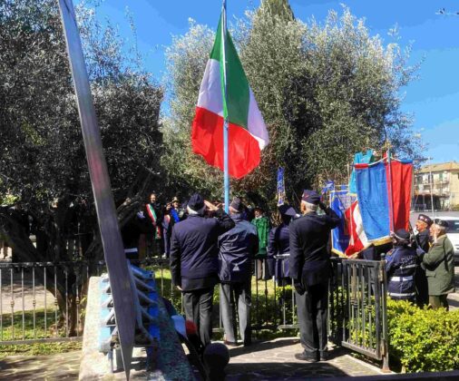 Festa dell&rsquo;Aeronautica Militare - alzabandiera