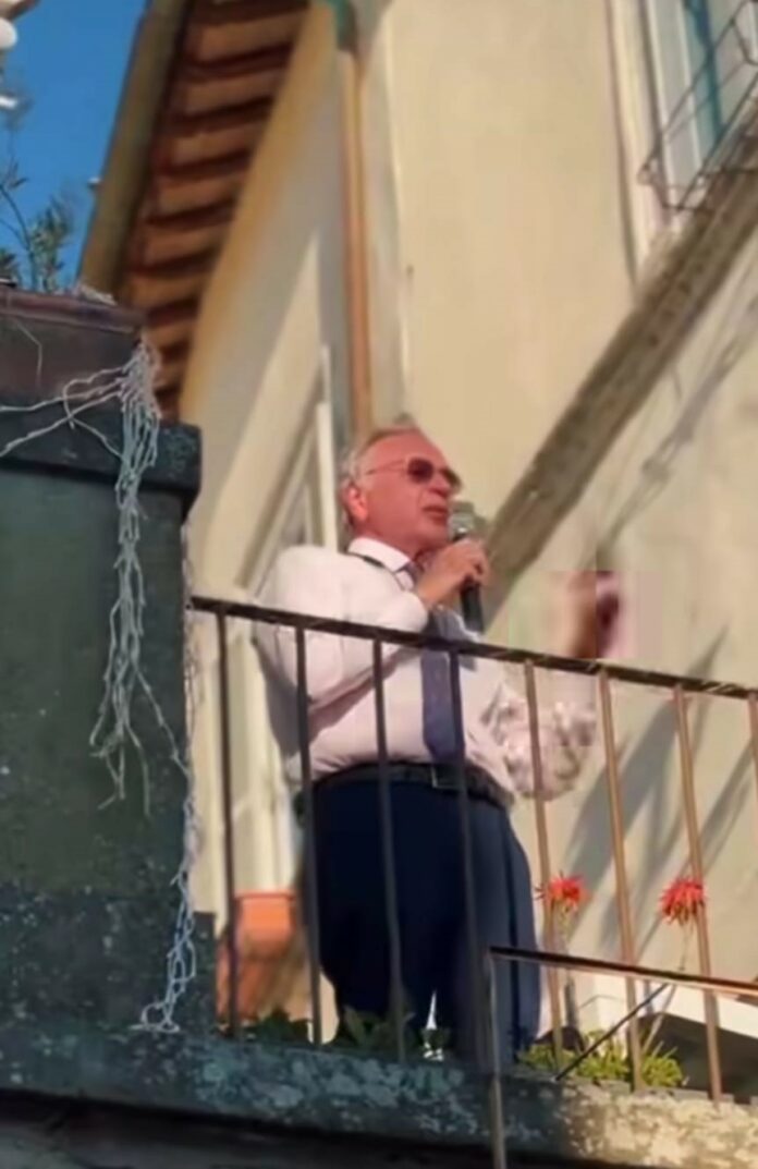 foto copertina sindaco