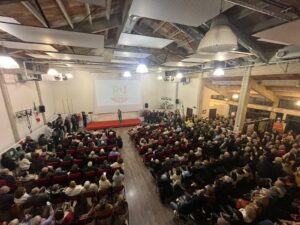 pubblico dall'alto