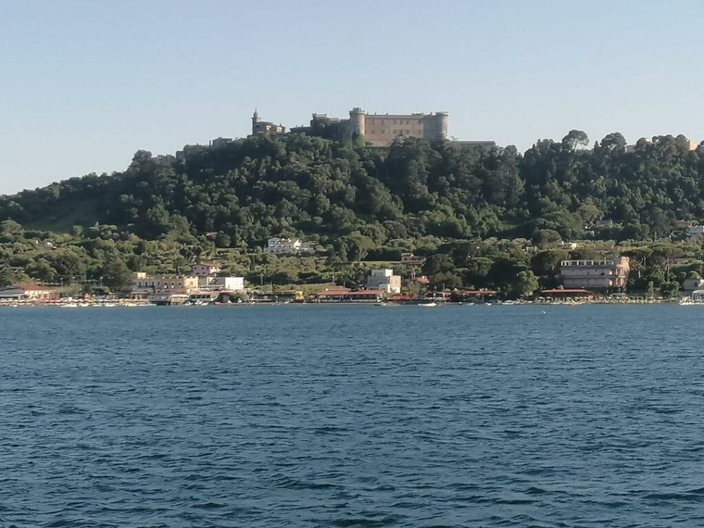 consorzio lago battello2