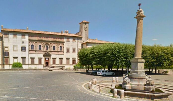 palazzo altieri oriolo