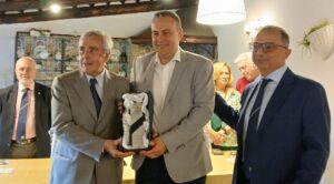 premiazione lorenzo fontana