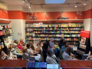 pubblico di lato