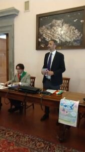 sindaco che interviene
